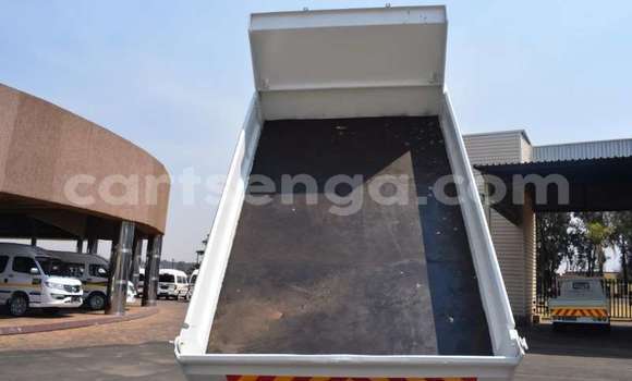 Buy Used Isuzu FTR 850 White Truck in Mbabane in Manzini Buy Used Isuzu FTR 850 White Truck in Mbabane in Manzini