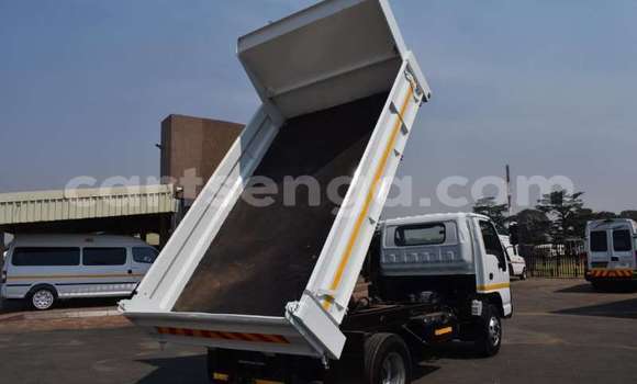 Buy Used Isuzu FTR 850 White Truck in Mbabane in Manzini Buy Used Isuzu FTR 850 White Truck in Mbabane in Manzini