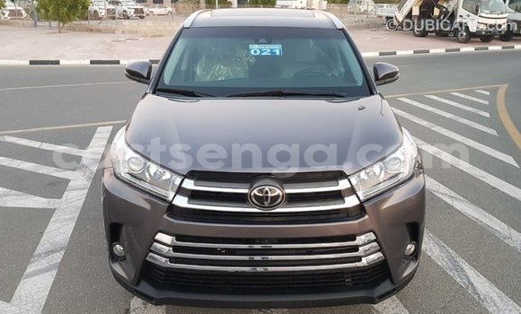 Buy Import Toyota Highlander Other Car in Import - Dubai in Hhohho Buy Import Toyota Highlander Other Car in Import - Dubai in Hhohho