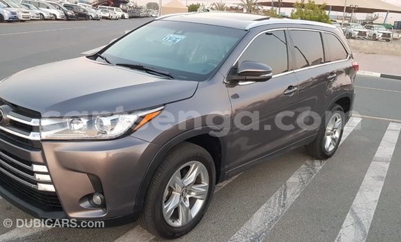 Buy Import Toyota Highlander Other Car in Import - Dubai in Hhohho Buy Import Toyota Highlander Other Car in Import - Dubai in Hhohho