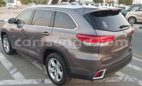 Buy Import Toyota Highlander Other Car in Import - Dubai in Hhohho Buy Import Toyota Highlander Other Car in Import - Dubai in Hhohho