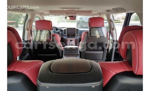 Buy Import Toyota Land Cruiser Black Car in Import - Dubai in Hhohho Buy Import Toyota Land Cruiser Black Car in Import - Dubai in Hhohho