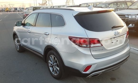 Buy Import Hyundai Santa Fe Other Car in Import - Dubai in Hhohho Buy Import Hyundai Santa Fe Other Car in Import - Dubai in Hhohho