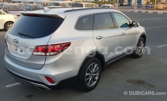 Buy Import Hyundai Santa Fe Other Car in Import - Dubai in Hhohho Buy Import Hyundai Santa Fe Other Car in Import - Dubai in Hhohho