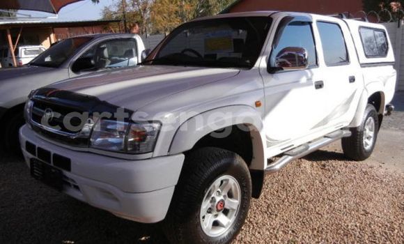 Buy Used Toyota Hilux White Car in Ezulwini in Hhohho Buy Used Toyota Hilux White Car in Ezulwini in Hhohho