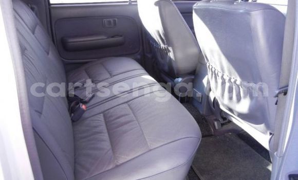 Buy Used Toyota Hilux White Car in Ezulwini in Hhohho Buy Used Toyota Hilux White Car in Ezulwini in Hhohho