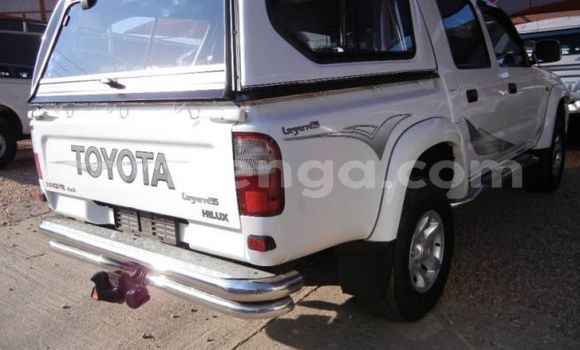 Buy Used Toyota Hilux White Car in Ezulwini in Hhohho Buy Used Toyota Hilux White Car in Ezulwini in Hhohho