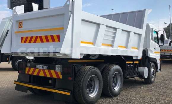 Acheter Occasion Utilitaire Nissan UD Blanc à Mbabane, Manzini Acheter Occasion Utilitaire Nissan UD Blanc à Mbabane, Manzini