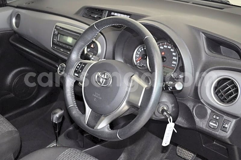 Big with watermark 2013 toyota yaris 1.3 cvt 10