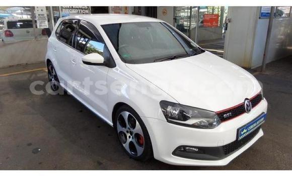 Nunua Ilio tumika Volkswagen Polo GTI White Gari ndani ya Manzini nchini Manzini Nunua Ilio tumika Volkswagen Polo GTI White Gari ndani ya Manzini nchini Manzini