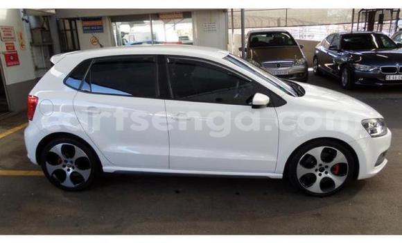 Nunua Ilio tumika Volkswagen Polo GTI White Gari ndani ya Manzini nchini Manzini Nunua Ilio tumika Volkswagen Polo GTI White Gari ndani ya Manzini nchini Manzini