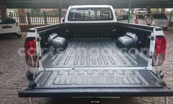 Acheter Occasion Voiture Toyota Hilux Blanc à Manzini, Manzini Acheter Occasion Voiture Toyota Hilux Blanc à Manzini, Manzini