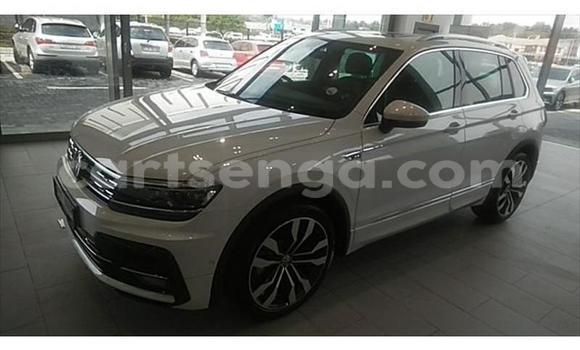 Acheter Occasion Voiture Volkswagen Tiguan Blanc à Manzini, Manzini Acheter Occasion Voiture Volkswagen Tiguan Blanc à Manzini, Manzini