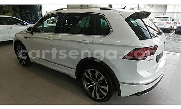 Acheter Occasion Voiture Volkswagen Tiguan Blanc à Manzini, Manzini Acheter Occasion Voiture Volkswagen Tiguan Blanc à Manzini, Manzini
