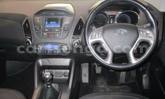 Buy Used Hyundai ix35 White Car in Ezulwini in Hhohho Buy Used Hyundai ix35 White Car in Ezulwini in Hhohho