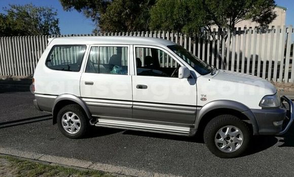 Buy Used Toyota Comfort White Car in Ezulwini in Hhohho Buy Used Toyota Comfort White Car in Ezulwini in Hhohho