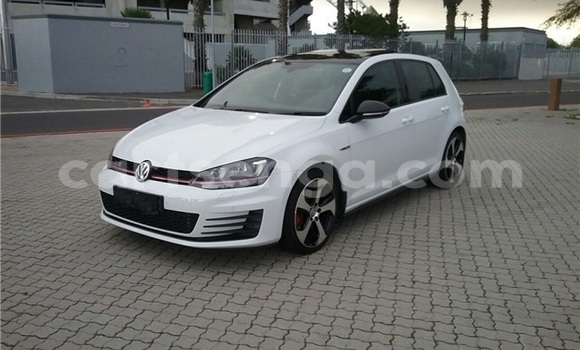 Buy Used Volkswagen Golf GTI White Car in Ezulwini in Hhohho Buy Used Volkswagen Golf GTI White Car in Ezulwini in Hhohho