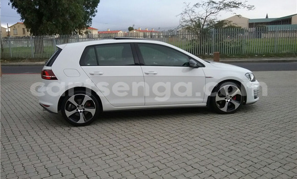 Buy Used Volkswagen Golf GTI White Car in Ezulwini in Hhohho Buy Used Volkswagen Golf GTI White Car in Ezulwini in Hhohho