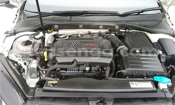 Buy Used Volkswagen Golf GTI White Car in Ezulwini in Hhohho Buy Used Volkswagen Golf GTI White Car in Ezulwini in Hhohho