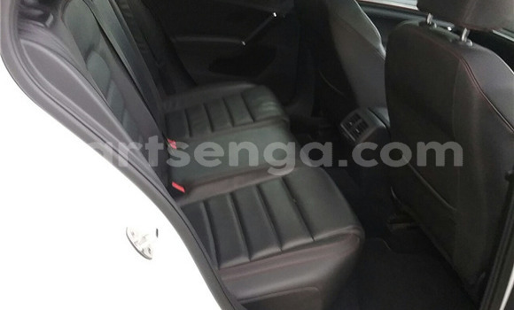 Buy Used Volkswagen Golf GTI White Car in Ezulwini in Hhohho Buy Used Volkswagen Golf GTI White Car in Ezulwini in Hhohho