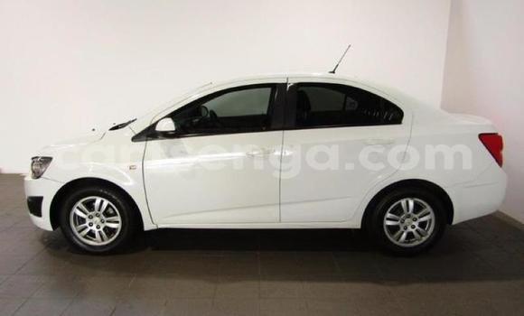 Nunua Ilio tumika Chevrolet Sonic White Gari ndani ya Mbabane nchini Manzini Nunua Ilio tumika Chevrolet Sonic White Gari ndani ya Mbabane nchini Manzini