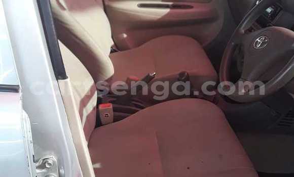 Nunua Ilio tumika Toyota Avanza Silver Gari ndani ya Bulembu nchini Hhohho Nunua Ilio tumika Toyota Avanza Silver Gari ndani ya Bulembu nchini Hhohho