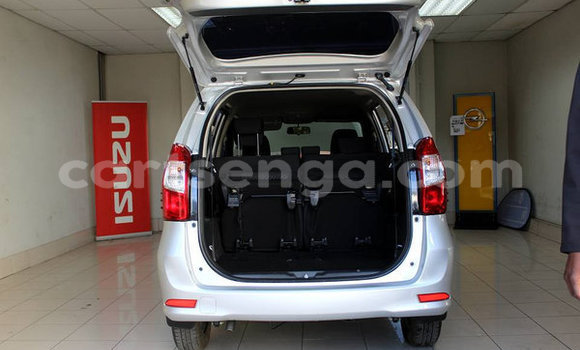 Nunua Ilio tumika Toyota Avanza Silver Gari ndani ya Ezulwini nchini Hhohho Nunua Ilio tumika Toyota Avanza Silver Gari ndani ya Ezulwini nchini Hhohho