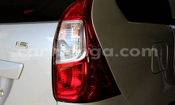 Nunua Ilio tumika Toyota Avanza Silver Gari ndani ya Ezulwini nchini Hhohho Nunua Ilio tumika Toyota Avanza Silver Gari ndani ya Ezulwini nchini Hhohho