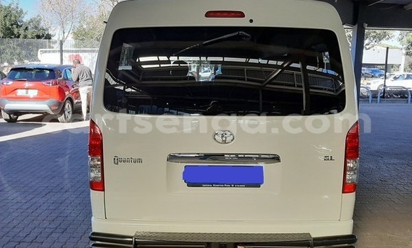 Nunua Ilio tumika Toyota 4Runner White Gari ndani ya Bulembu nchini Hhohho Nunua Ilio tumika Toyota 4Runner White Gari ndani ya Bulembu nchini Hhohho