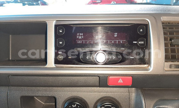 Nunua Ilio tumika Toyota 4Runner White Gari ndani ya Bulembu nchini Hhohho Nunua Ilio tumika Toyota 4Runner White Gari ndani ya Bulembu nchini Hhohho