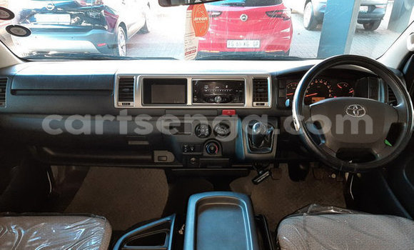 Nunua Ilio tumika Toyota 4Runner White Gari ndani ya Bulembu nchini Hhohho Nunua Ilio tumika Toyota 4Runner White Gari ndani ya Bulembu nchini Hhohho