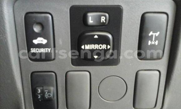 Nunua Ilio tumika Toyota Hilux White Gari ndani ya Manzini nchini Manzini Nunua Ilio tumika Toyota Hilux White Gari ndani ya Manzini nchini Manzini