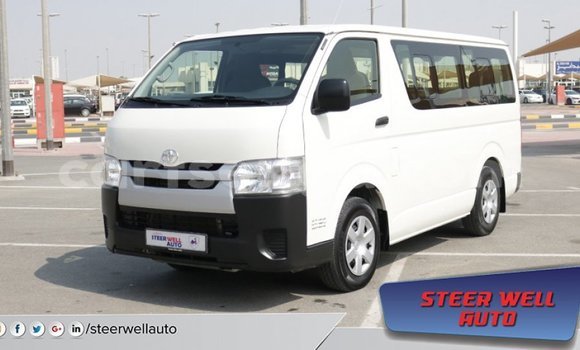 Acheter Import Voiture Toyota Hiace Blanc à Import - Dubai, Hhohho Acheter Import Voiture Toyota Hiace Blanc à Import - Dubai, Hhohho