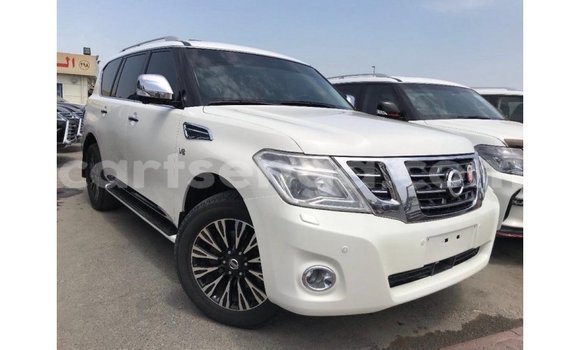 Buy Import Nissan Patrol White Car in Import - Dubai in Hhohho Buy Import Nissan Patrol White Car in Import - Dubai in Hhohho
