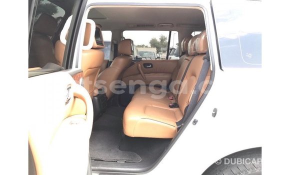 Buy Import Nissan Patrol White Car in Import - Dubai in Hhohho Buy Import Nissan Patrol White Car in Import - Dubai in Hhohho