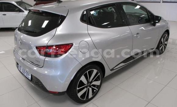 Buy Used Renault Clio Silver Car in Matsapha in Manzini Buy Used Renault Clio Silver Car in Matsapha in Manzini