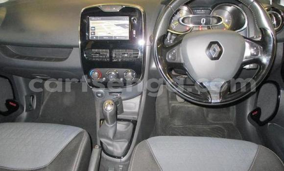 Buy Used Renault Clio Silver Car in Matsapha in Manzini Buy Used Renault Clio Silver Car in Matsapha in Manzini