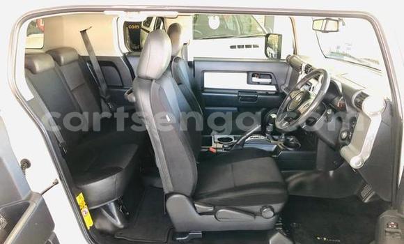 Nunua Ilio tumika Toyota Land Cruiser Beige Gari ndani ya Bulembu nchini Hhohho Nunua Ilio tumika Toyota Land Cruiser Beige Gari ndani ya Bulembu nchini Hhohho