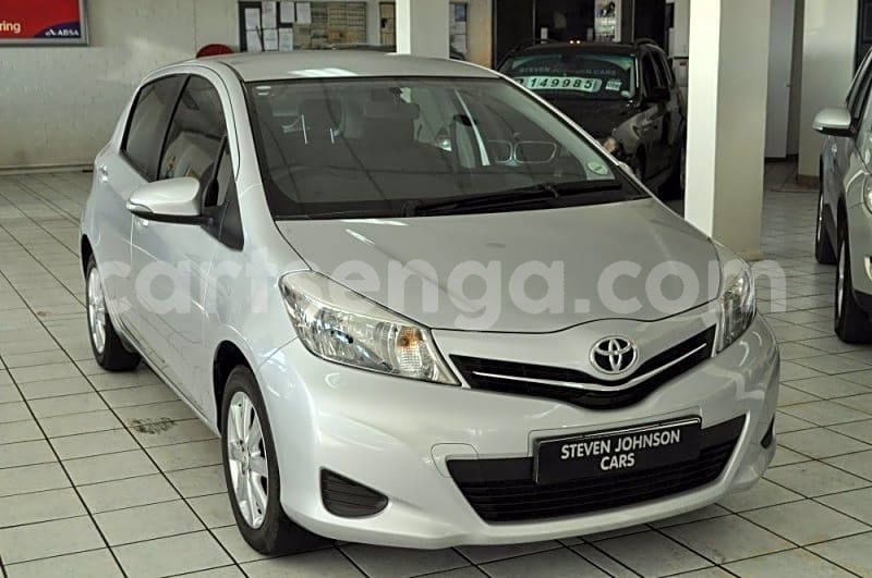 Big with watermark 2013 toyota yaris 1.3 cvt 1