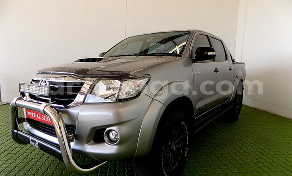 Nunua Ilio tumika Toyota Hilux Silver Gari ndani ya Bulembu nchini Hhohho Nunua Ilio tumika Toyota Hilux Silver Gari ndani ya Bulembu nchini Hhohho