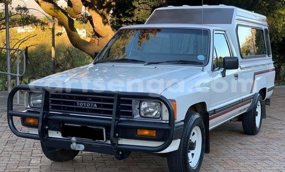 Nunua Ilio tumika Toyota Hilux Blue Gari ndani ya Bulembu nchini Hhohho Nunua Ilio tumika Toyota Hilux Blue Gari ndani ya Bulembu nchini Hhohho