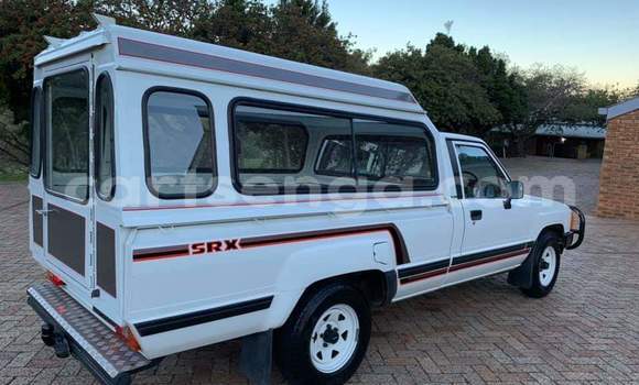 Nunua Ilio tumika Toyota Hilux Blue Gari ndani ya Bulembu nchini Hhohho Nunua Ilio tumika Toyota Hilux Blue Gari ndani ya Bulembu nchini Hhohho