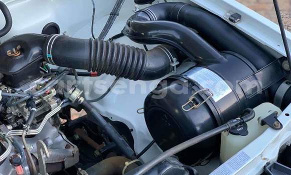 Nunua Ilio tumika Toyota Hilux Blue Gari ndani ya Bulembu nchini Hhohho Nunua Ilio tumika Toyota Hilux Blue Gari ndani ya Bulembu nchini Hhohho