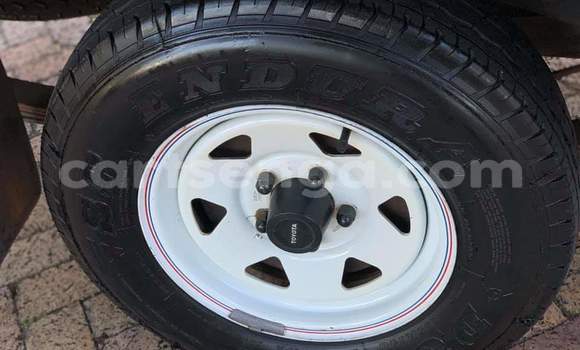 Nunua Ilio tumika Toyota Hilux Blue Gari ndani ya Bulembu nchini Hhohho Nunua Ilio tumika Toyota Hilux Blue Gari ndani ya Bulembu nchini Hhohho