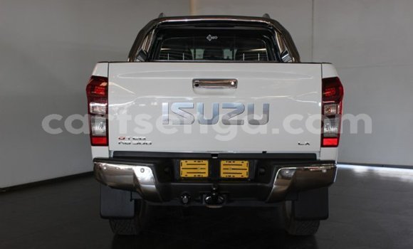 Nunua Ilio tumika Isuzu KB White Gari ndani ya Ezulwini nchini Hhohho Nunua Ilio tumika Isuzu KB White Gari ndani ya Ezulwini nchini Hhohho