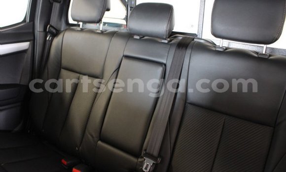 Nunua Ilio tumika Isuzu KB White Gari ndani ya Ezulwini nchini Hhohho Nunua Ilio tumika Isuzu KB White Gari ndani ya Ezulwini nchini Hhohho