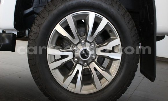 Nunua Ilio tumika Isuzu KB White Gari ndani ya Ezulwini nchini Hhohho Nunua Ilio tumika Isuzu KB White Gari ndani ya Ezulwini nchini Hhohho