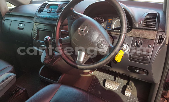 Nunua Ilio tumika Mercedes Viano Silver Gari ndani ya Bulembu nchini Hhohho Nunua Ilio tumika Mercedes Viano Silver Gari ndani ya Bulembu nchini Hhohho