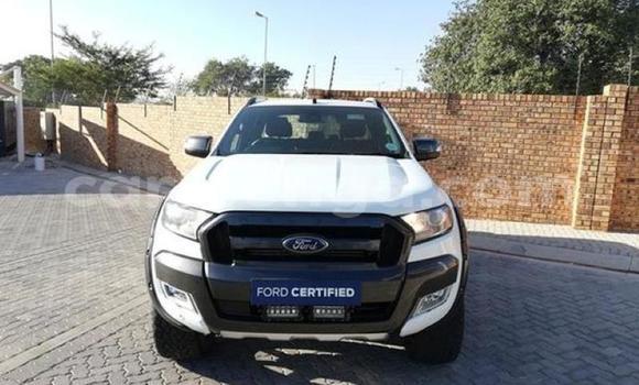 Nunua Ilio tumika Ford Ranger White Gari ndani ya Manzini nchini Manzini Nunua Ilio tumika Ford Ranger White Gari ndani ya Manzini nchini Manzini