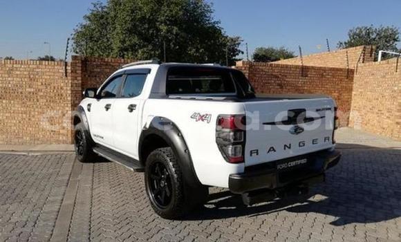 Nunua Ilio tumika Ford Ranger White Gari ndani ya Manzini nchini Manzini Nunua Ilio tumika Ford Ranger White Gari ndani ya Manzini nchini Manzini